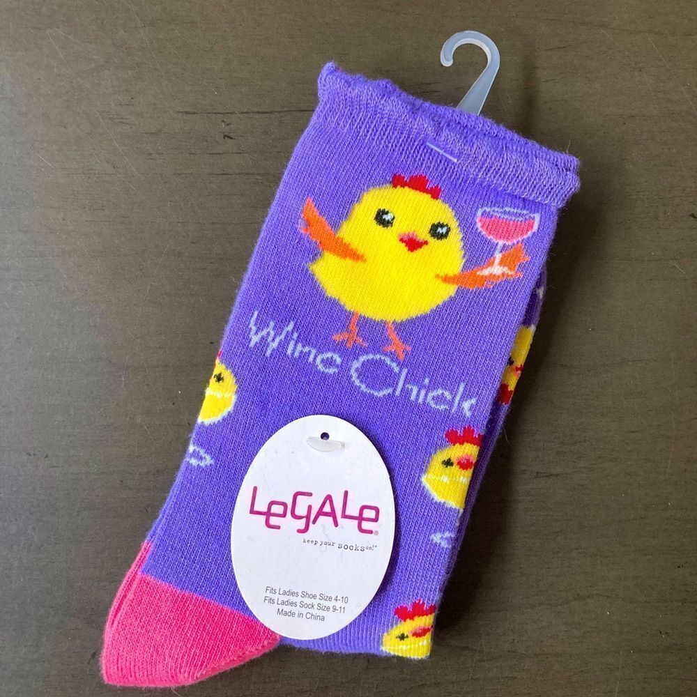 Legale Wine Chicks Easter Chicken Fun Socks